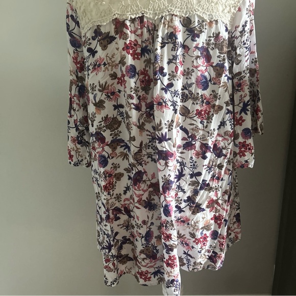 Umgee Multicolor Floral Boho  Tunic Lace, Size Medium - Picture 5 of 6